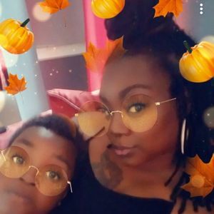 Meet your Posher, Nikki